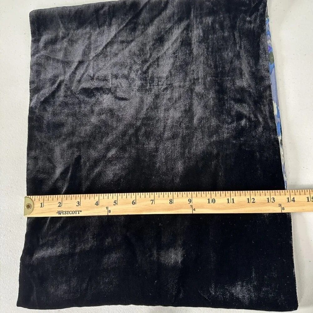 Kevin O'Brien Studio Infinity Loop Scarf Velveteen‎ Black Gray Blue Silk Soft
